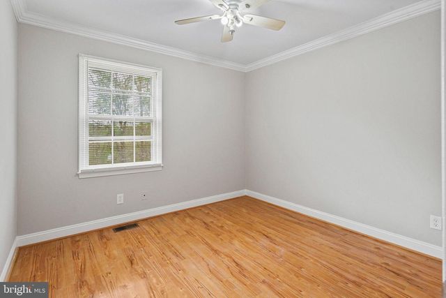 8251 CLIFTON FARM CT, Alexandria, VA 22306