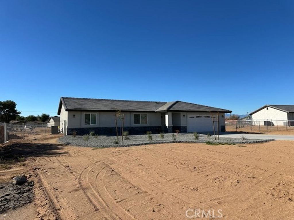 15737 Sago Road, Apple Valley, CA 92307