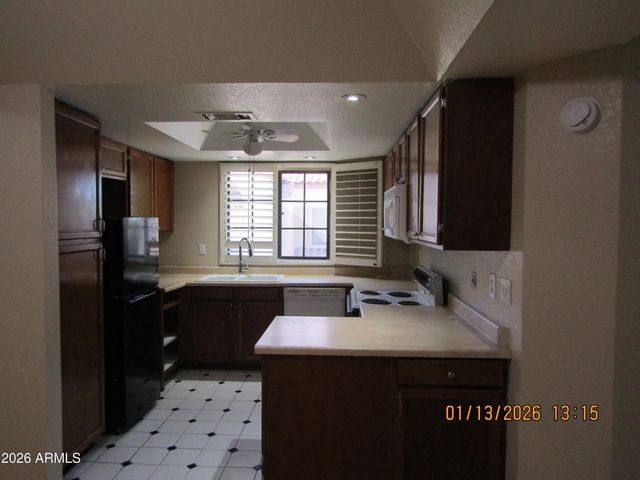 818 S WESTWOOD Street 207, Mesa, AZ 85210