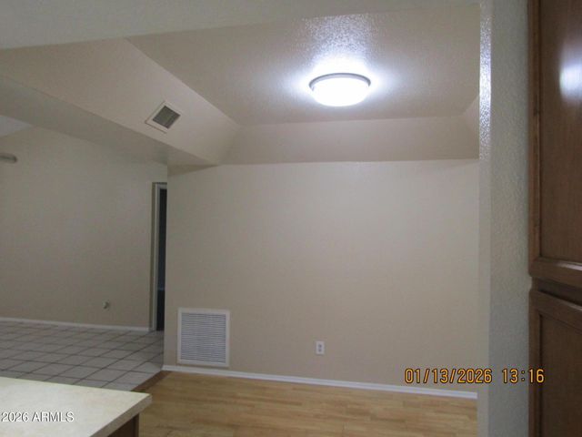 818 S WESTWOOD Street 207, Mesa, AZ 85210