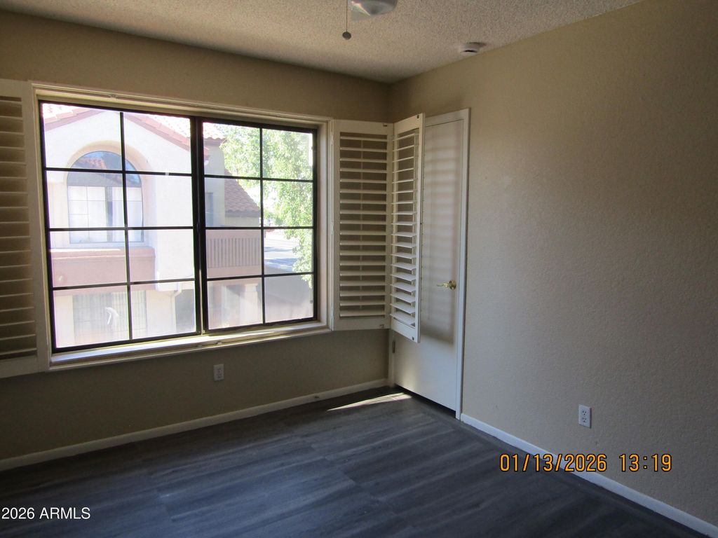 Image 11 of property listing at 818 S WESTWOOD Street 207, Mesa, AZ 85210