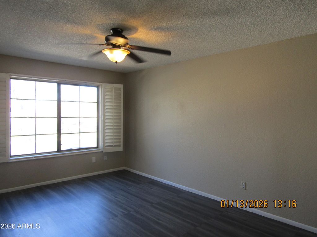 Image 6 of property listing at 818 S WESTWOOD Street 207, Mesa, AZ 85210