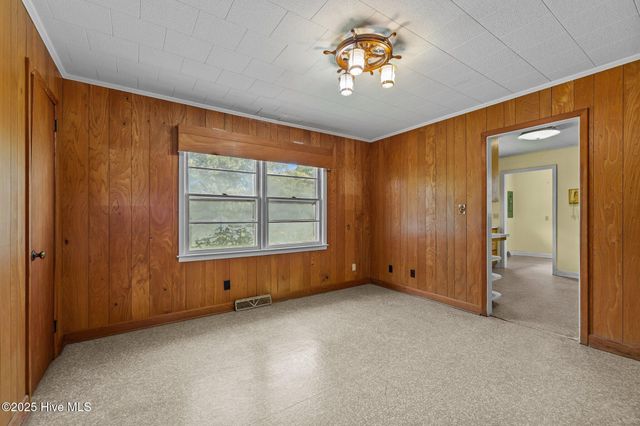 182 Copeland Road, Beaufort, NC 28516