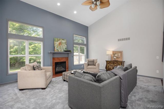 9110 Old Oak Drive, Grand Blanc, MI 48439