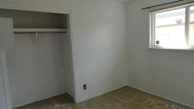 12508 Apache Place NE, Albuquerque, NM 87112