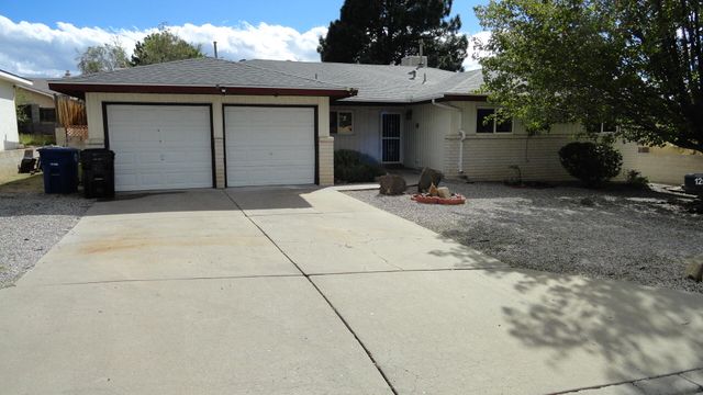 12508 Apache Place NE, Albuquerque, NM 87112