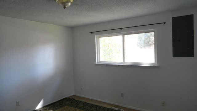12508 Apache Place NE, Albuquerque, NM 87112