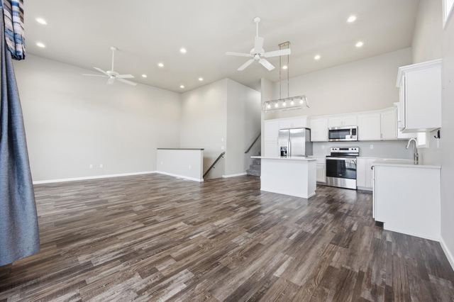 7274 29th Street S, Fargo, ND 58104