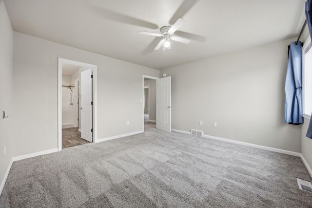 7274 29th Street S, Fargo, ND 58104