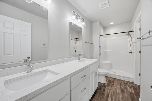 7274 29th Street S, Fargo, ND 58104