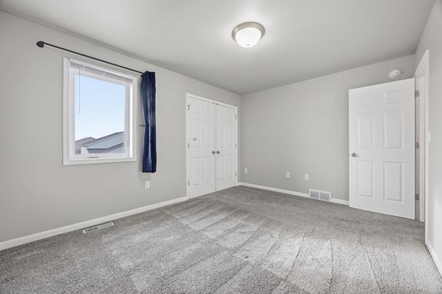 7274 29th Street S, Fargo, ND 58104