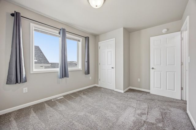 7274 29th Street S, Fargo, ND 58104