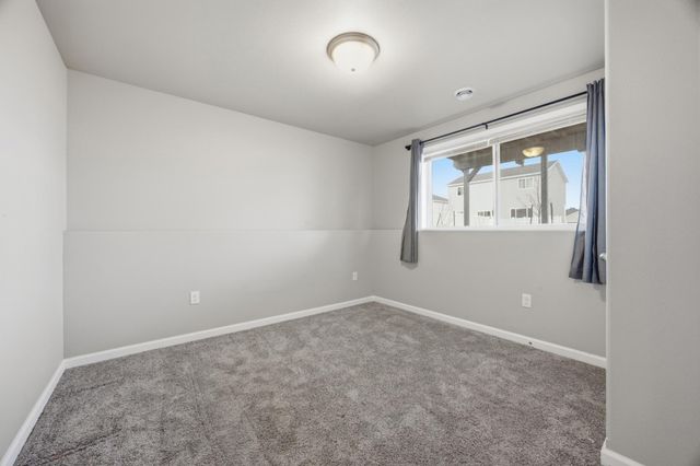 7274 29th Street S, Fargo, ND 58104