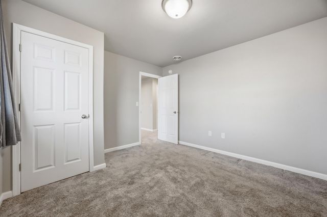 7274 29th Street S, Fargo, ND 58104