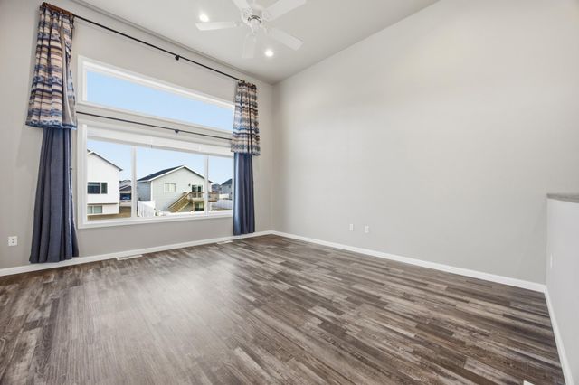 7274 29th Street S, Fargo, ND 58104