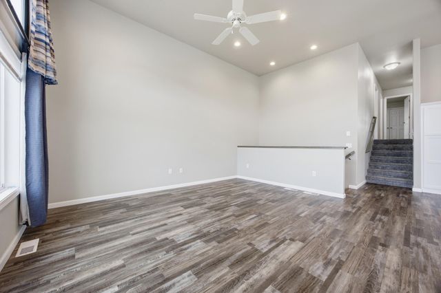 7274 29th Street S, Fargo, ND 58104