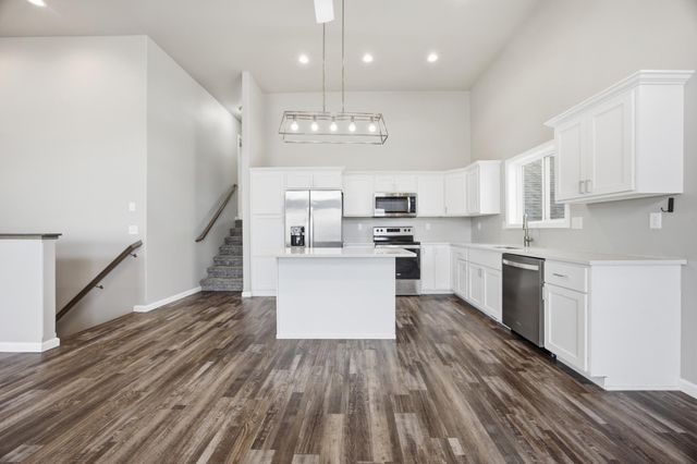 7274 29th Street S, Fargo, ND 58104