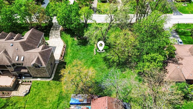 5865 Alabama Avenue, Willowbrook, IL 60527
