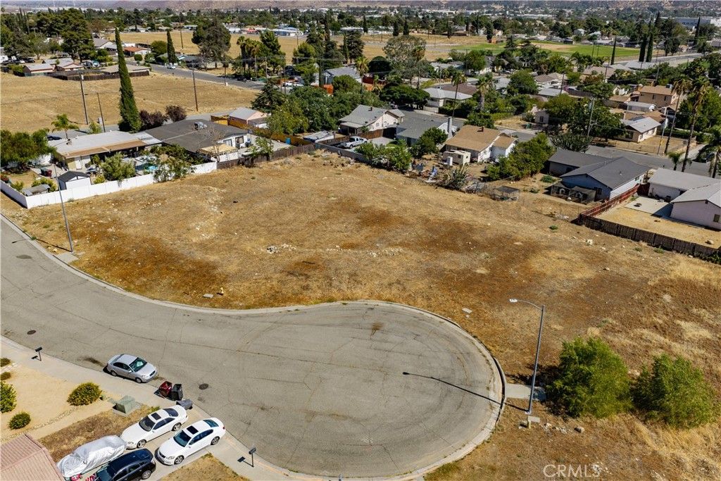 Image 11 of property listing at 0 King, Banning, CA 92220