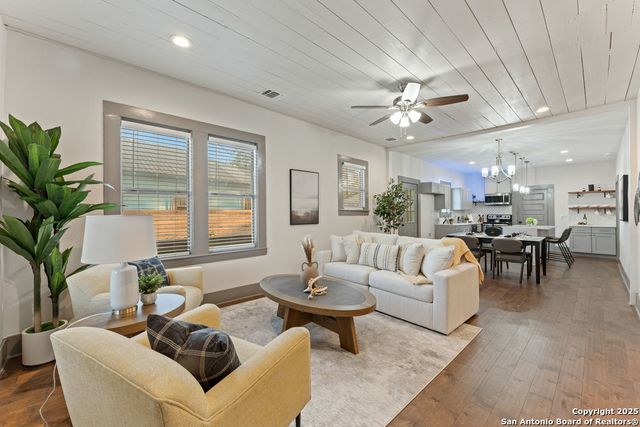 631 Muncey, San Antonio, TX 78202