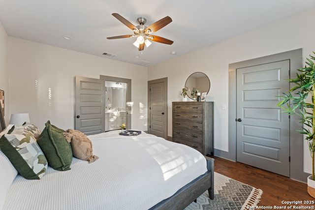 631 Muncey, San Antonio, TX 78202
