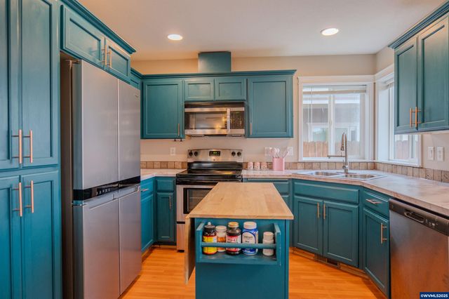 4337 Mackinaw Av SE, Albany, OR 97322