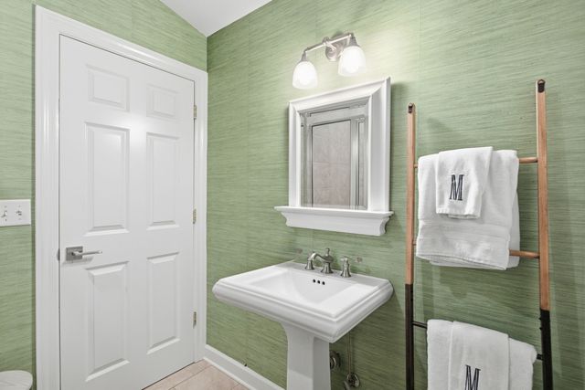 107 Brookfield Ave, Nashville, TN 37205