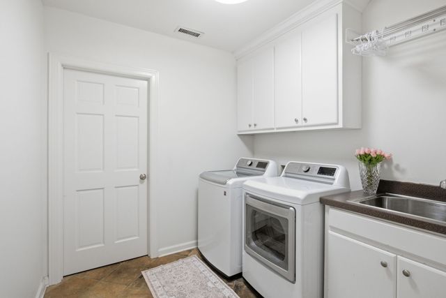 107 Brookfield Ave, Nashville, TN 37205