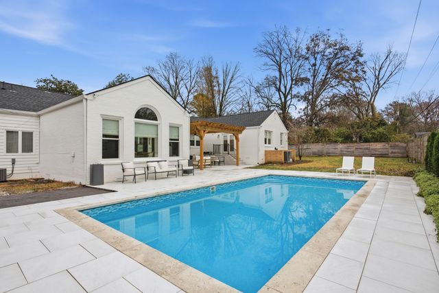 107 Brookfield Ave, Nashville, TN 37205