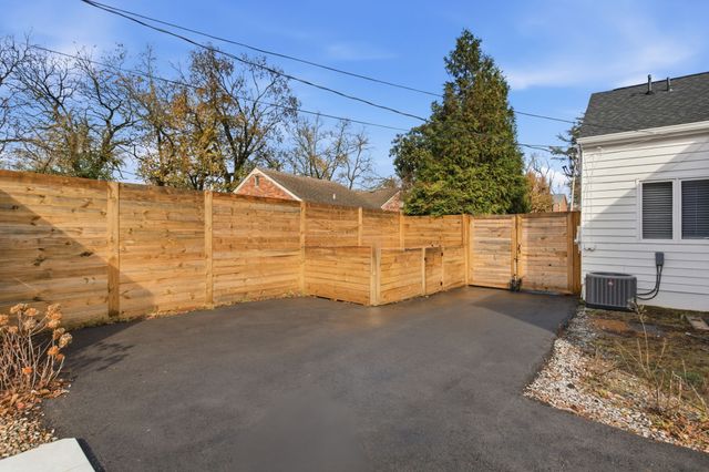 107 Brookfield Ave, Nashville, TN 37205