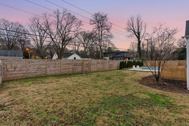 107 Brookfield Ave, Nashville, TN 37205