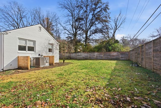 107 Brookfield Ave, Nashville, TN 37205