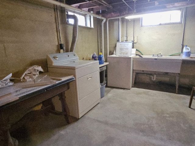 99 Roosevelt, Seekonk, MA 02771