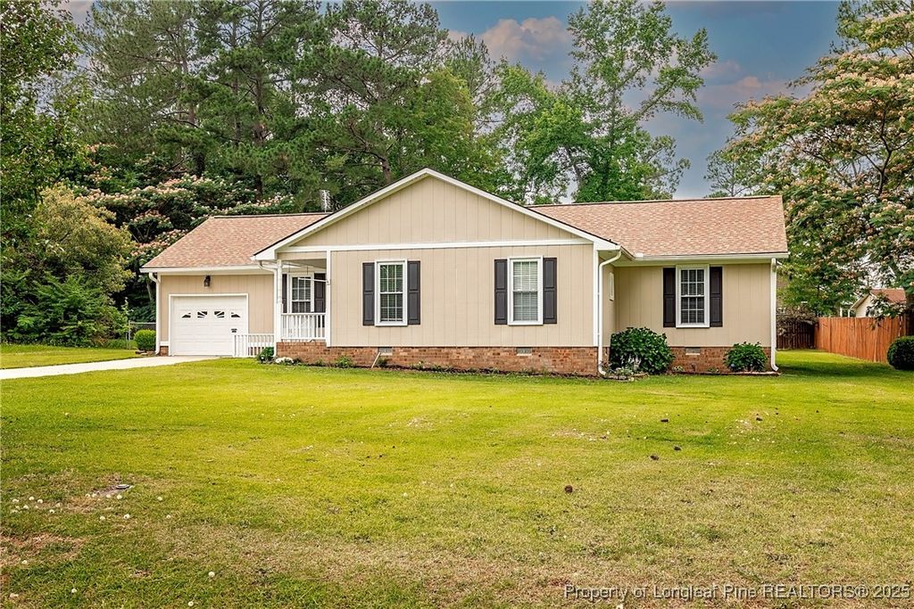209 Old Farm Road, Raeford, NC 28376