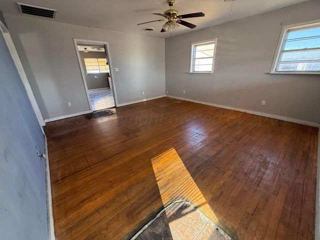 1200 Lindsey Street, Borger, TX 79007