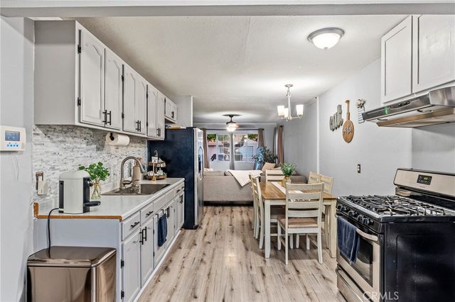 2211 N Grape Ave, Compton, CA 90222