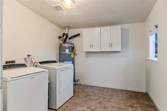 2211 N Grape Ave, Compton, CA 90222