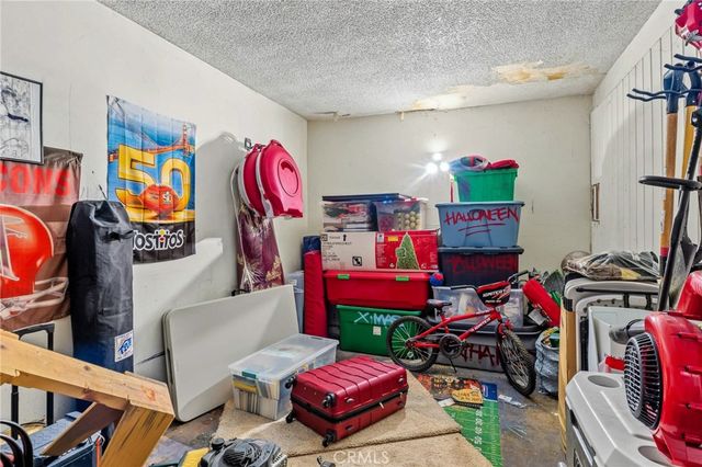 2211 N Grape Ave, Compton, CA 90222