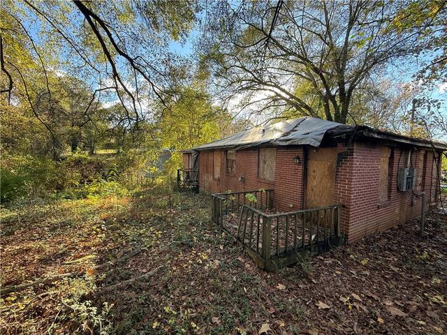 395 Woodlawn Avenue NW, Atlanta, GA 30318