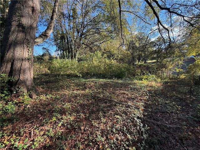 395 Woodlawn Avenue NW, Atlanta, GA 30318