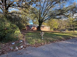 395 Woodlawn Avenue NW, Atlanta, GA 30318