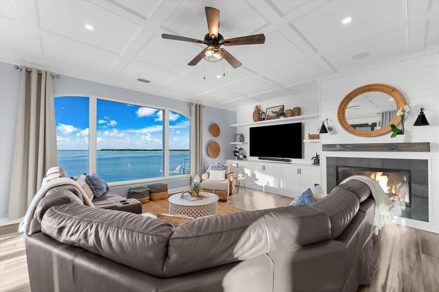 2059 N POINTE ALEXIS DRIVE, Tarpon Springs, FL 34689