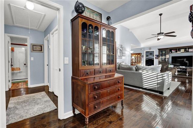 1474 Lakeshore Circle, Gainesville, GA 30501