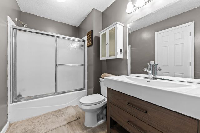 2208 Williams Drive, Burnsville, MN 55337
