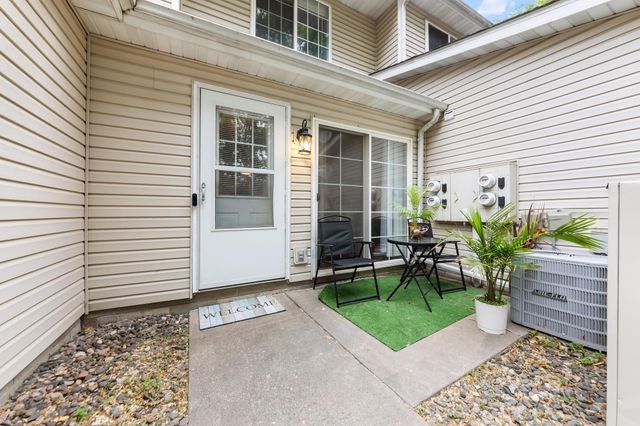 2208 Williams Drive, Burnsville, MN 55337