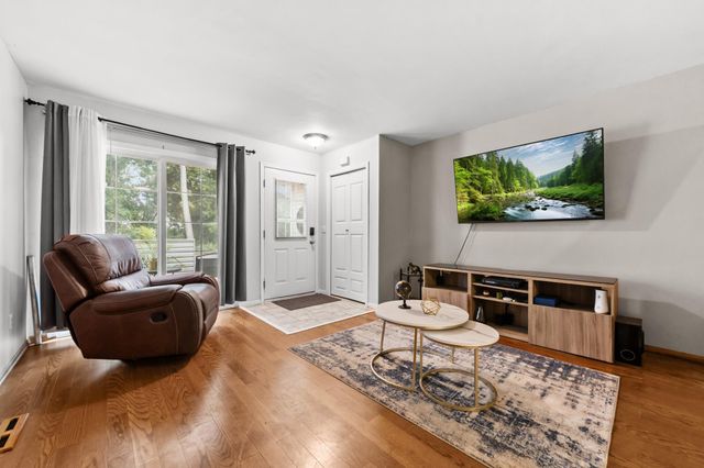2208 Williams Drive, Burnsville, MN 55337
