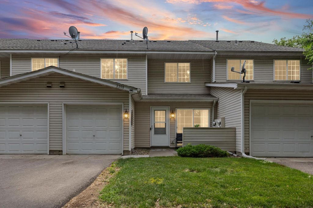 2208 Williams Drive, Burnsville, MN 55337
