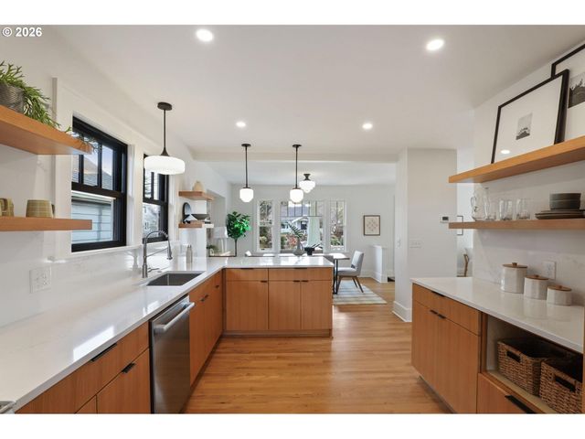 3335 Ne 47TH Ave, Portland, OR 97213