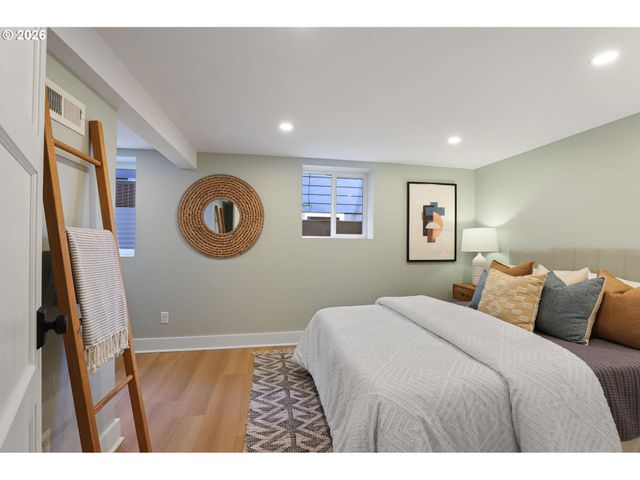 3335 Ne 47TH Ave, Portland, OR 97213