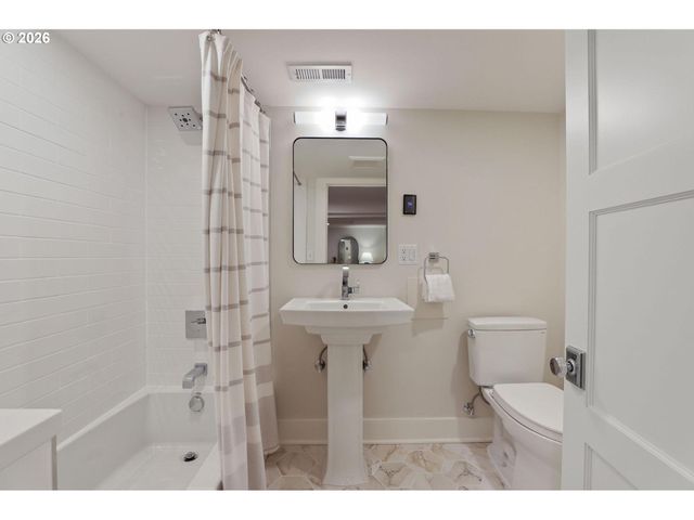 3335 Ne 47TH Ave, Portland, OR 97213